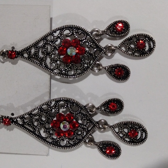 Red Crystal Drop Dangle Earrings – Filigree Fringe Design, Gold Women's Jewelry - Picture 5 of 10